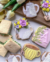 Load image into Gallery viewer, Dine &amp; Decorate: Cookie Decorating
