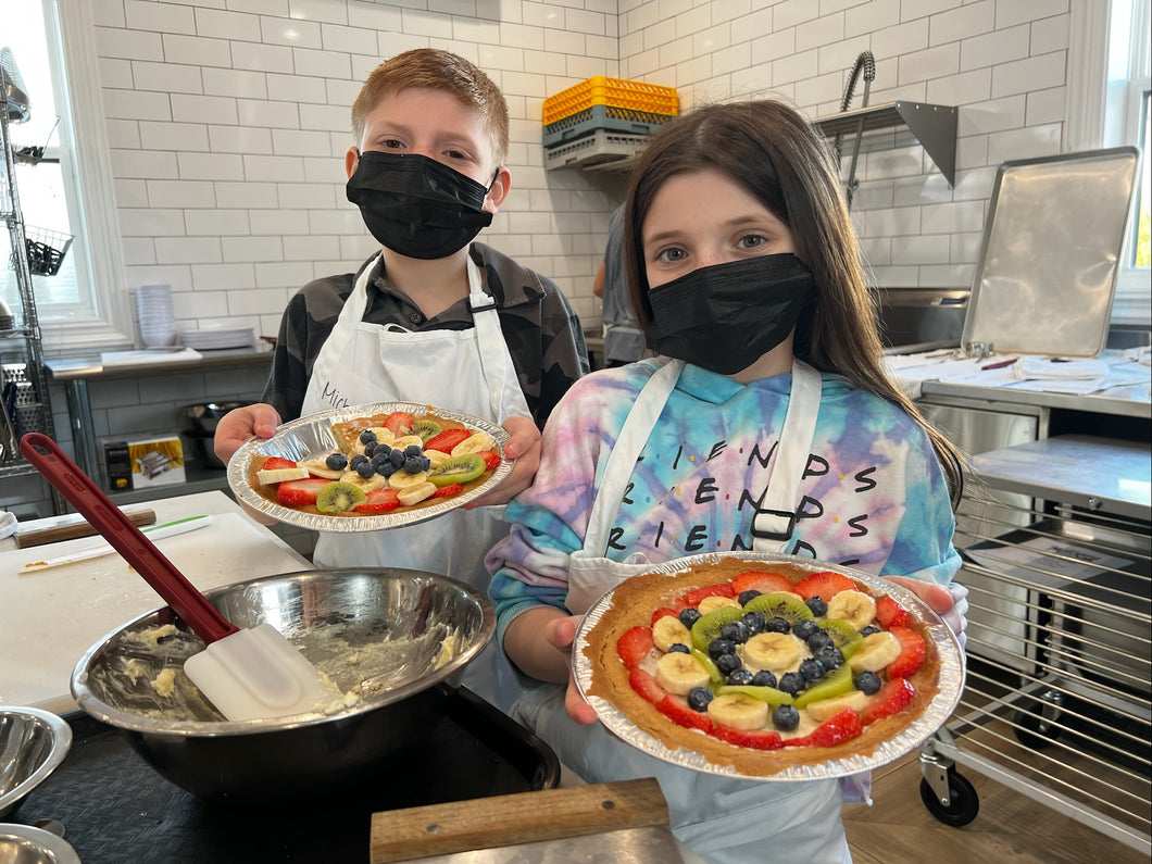 Teens:  Knife Skills : Soup and Fruit Pizza  (10-15)